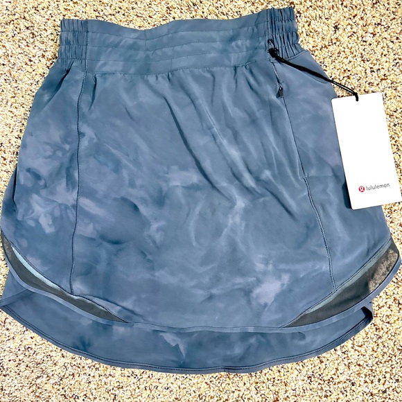 NWT RARE Lululemon Hotty Hot High-Rise Skirt *Long |Diamond Dye Pitch Grey, 4 - Picture 11 of 14